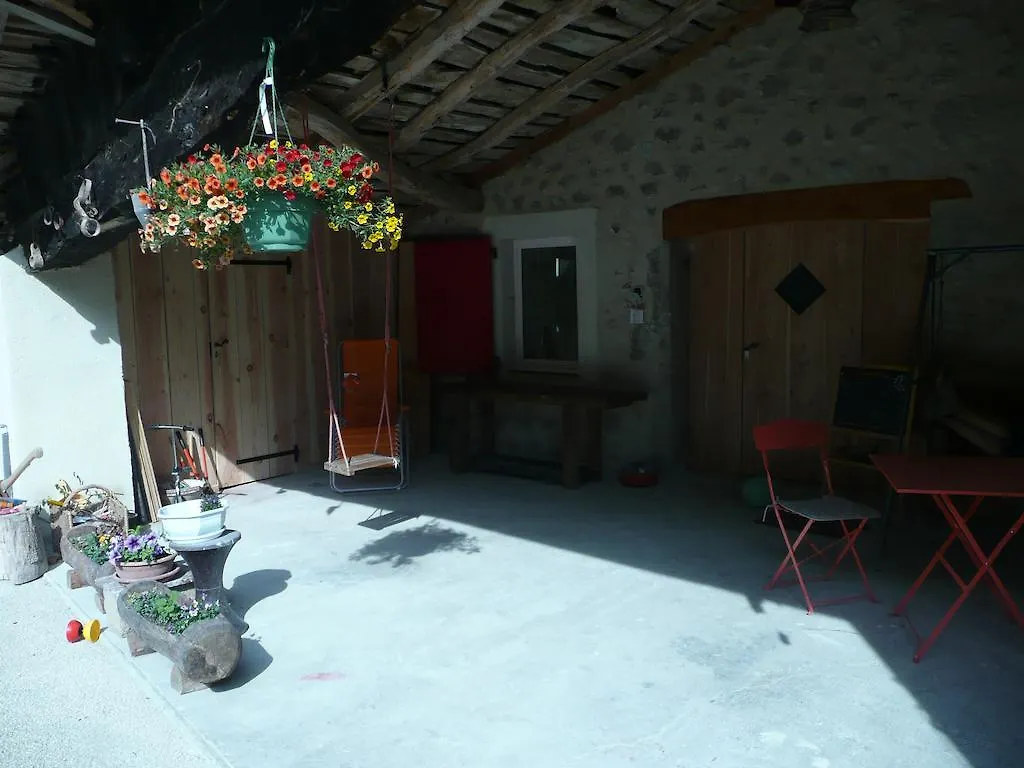 La Grange D'Agnes Bed & Breakfast Montmaur-en-Diois France